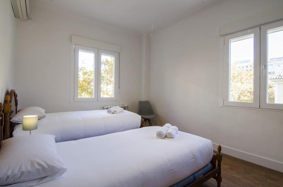 2 Bedrooms 2 Bathrooms Furnished - Bernabeu - Business Area With Terrace - Minty Stay Madrid Eksteriør bilde