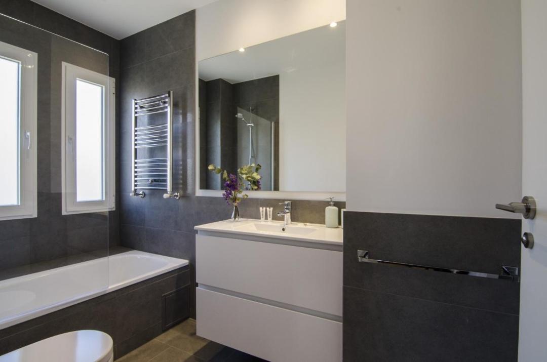 2 Bedrooms 2 Bathrooms Furnished - Bernabeu - Business Area With Terrace - Minty Stay Madrid Eksteriør bilde